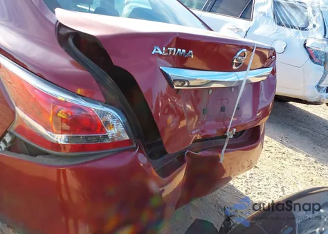 2015 Nissan Altima 2.5/2.5 S/2.5 Sl/2.5 Sv z USA, uszkodzony, nr VIN 1N4AL3APXFN378742